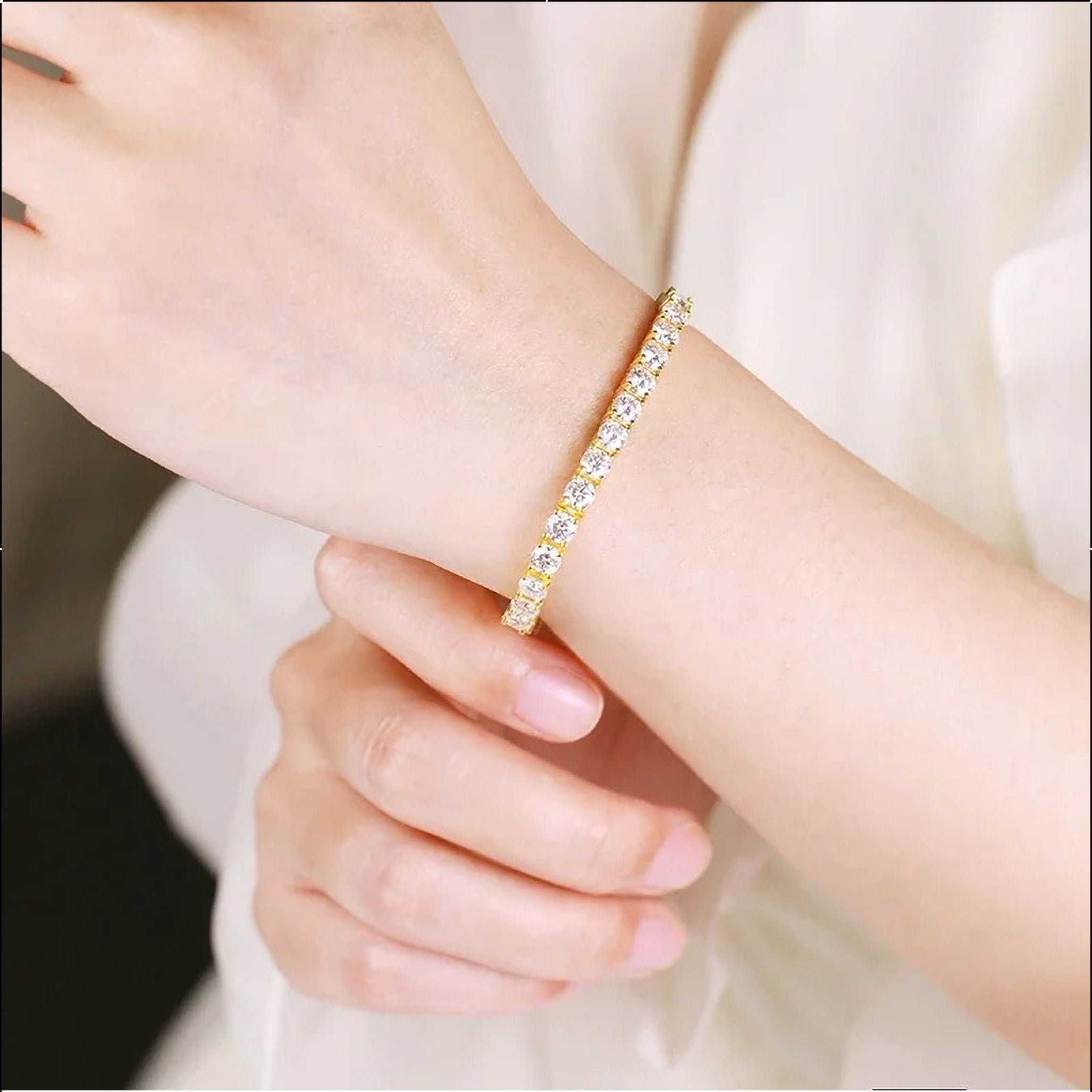 VVS1 Moissanite Tennis Bracelet in 18k Gold Plated 925 Silver | Certified Sparkling Stones