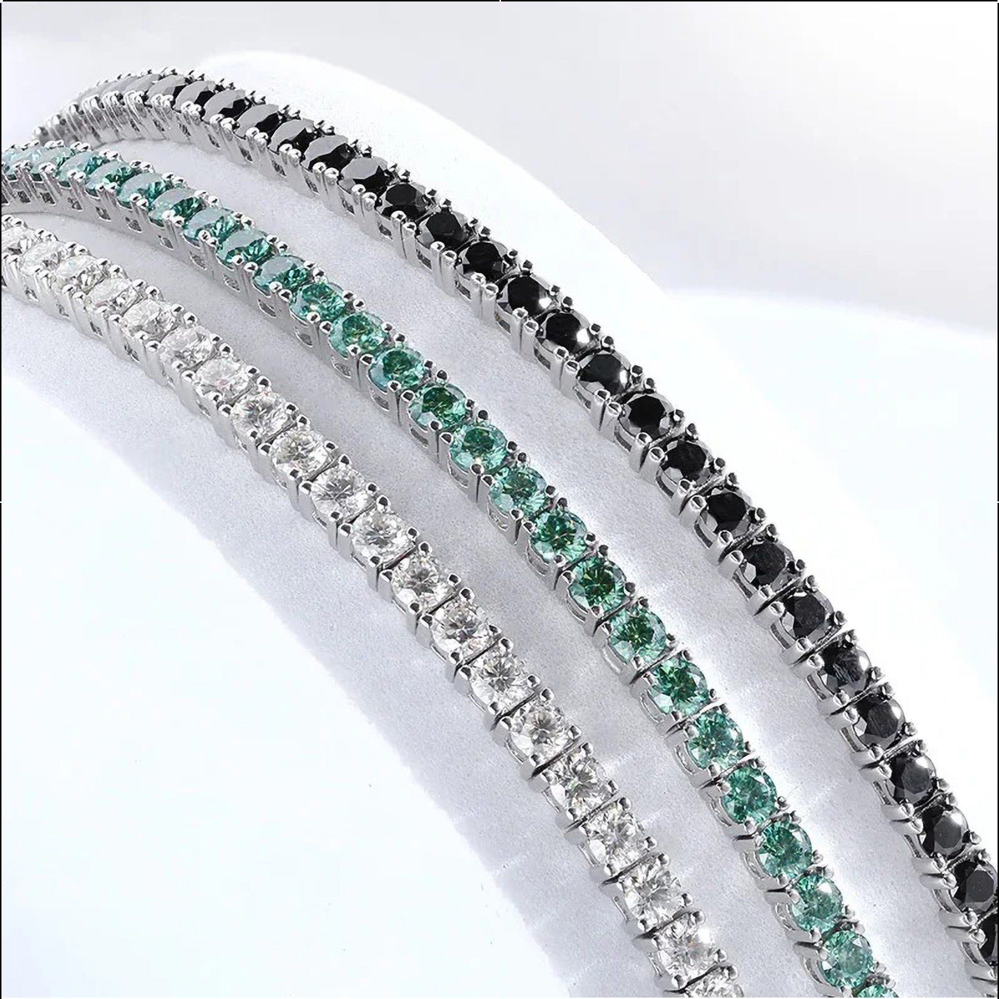 Classic VVS1 Moissanite Round-Cut Tennis Bracelet in 925 Sterling Silver (Passes Diamond Test)